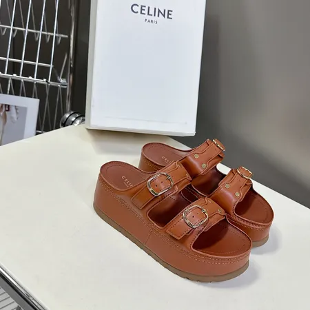 セリーヌ サンダル