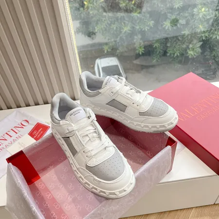 ヴァレンティノ カジュアルシューズ