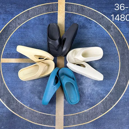 ナイキ スリッパ