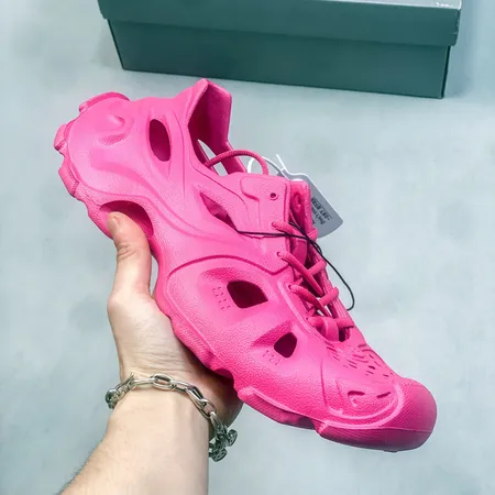 バレンシアガ サンダル