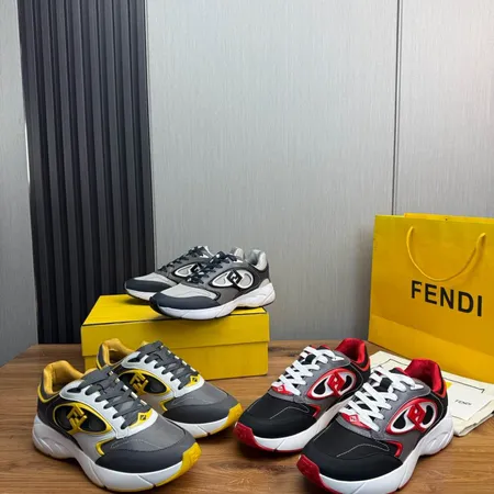 フェンディ カジュアルシューズ