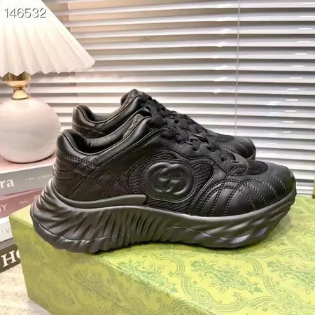 グッチ スニーカー