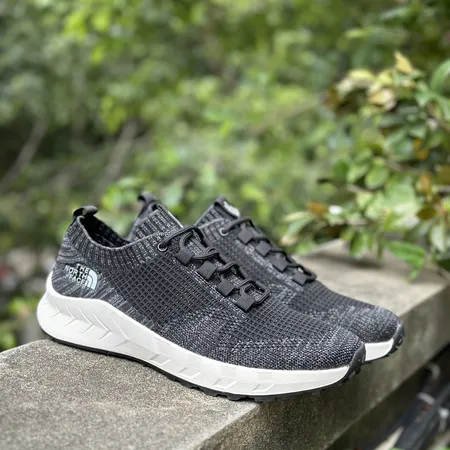 ノースフェイス スニーカー