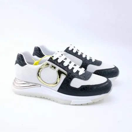 フェラガモ カジュアルシューズ