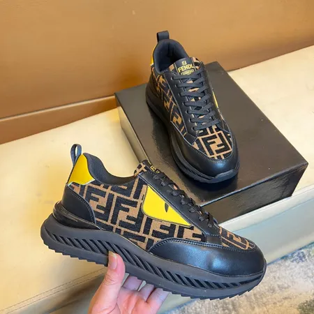 フェンディ スニーカー