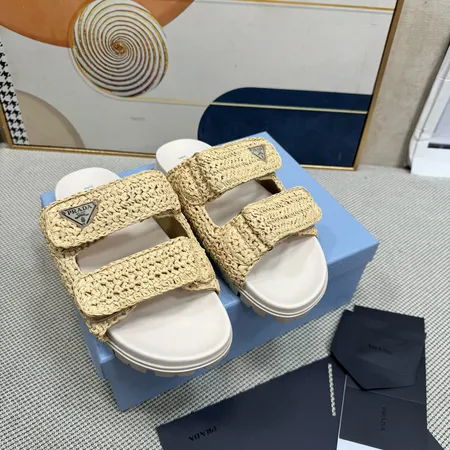 プラダ スリッパ