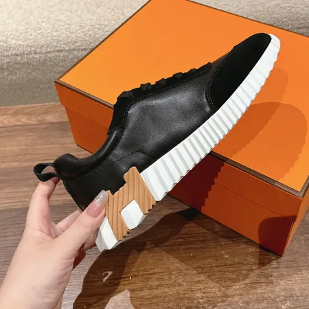 エルメス スニーカー