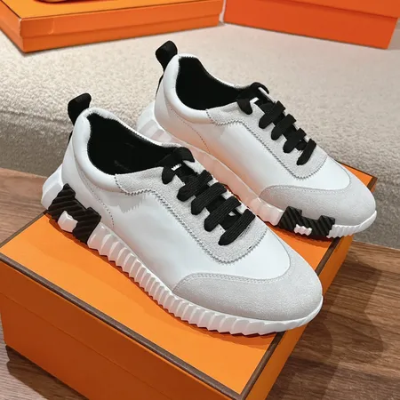 エルメス スニーカー