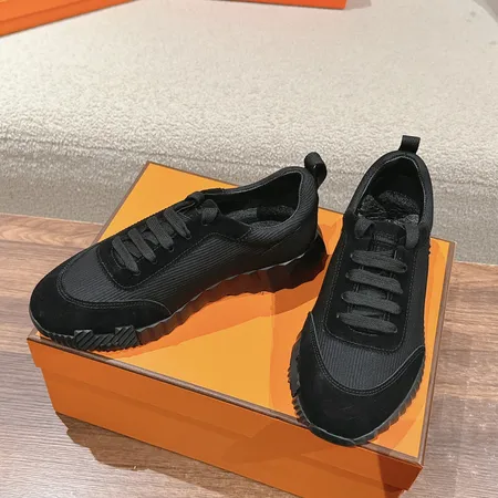 エルメス スニーカー