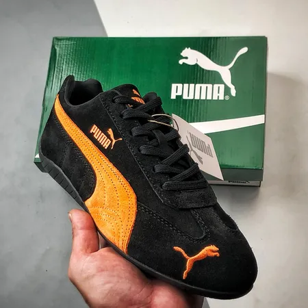 プーマ スニーカー