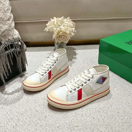 ボッテガ ヴェネタ カジュアルシューズ