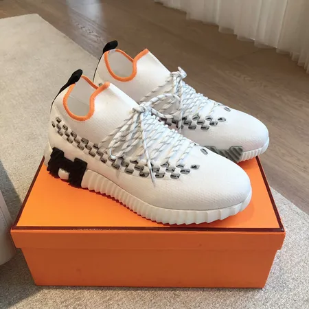 エルメス スニーカー