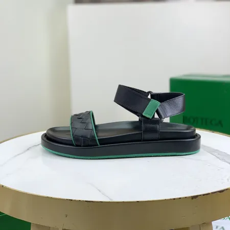 ボッテガ ヴェネタ サンダル