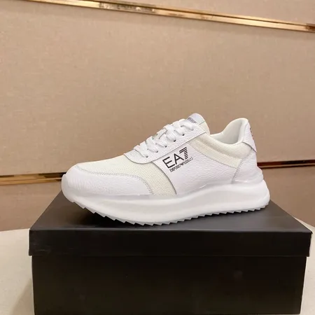 アルマーニ スニーカー