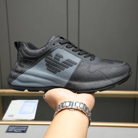 アルマーニ スニーカー