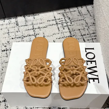 ロエベ スリッパ