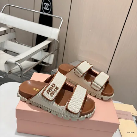 ミュウミュウ スリッパ