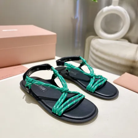 ミュウミュウ サンダル