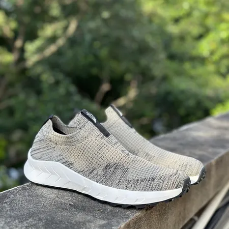 ノースフェイス スニーカー