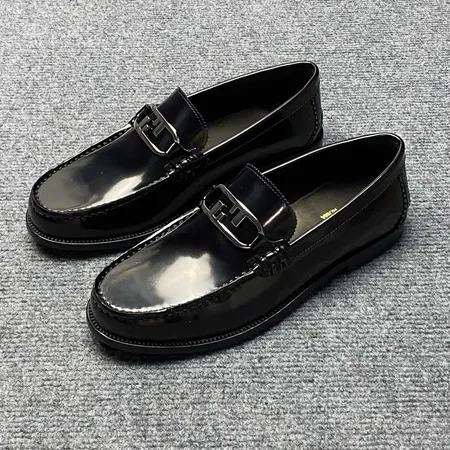 フェンディ ビジネスシューズ