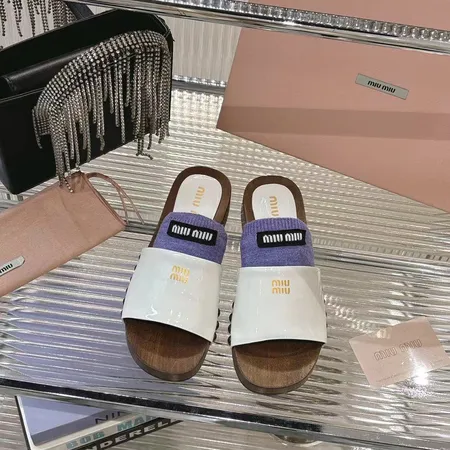 ミュウミュウ サンダル