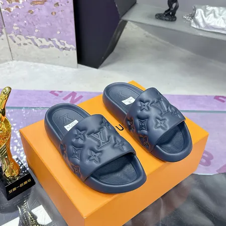 ルイヴィトン スリッパ
