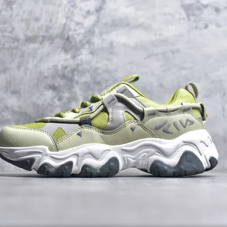 フィラ スニーカー