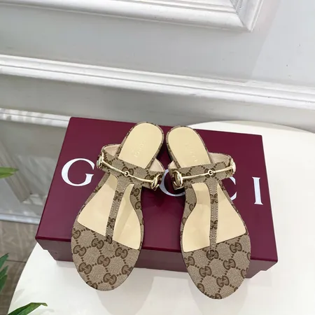 グッチ スリッパ
