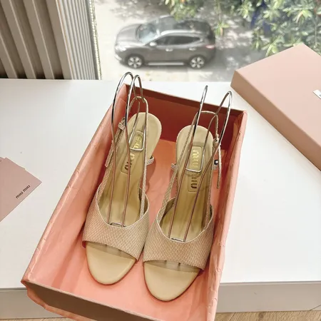 ミュウミュウ サンダル