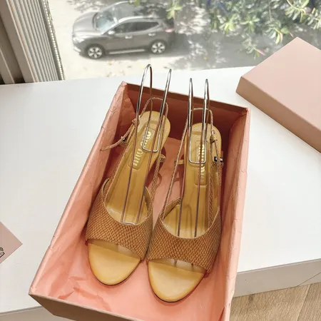 ミュウミュウ サンダル