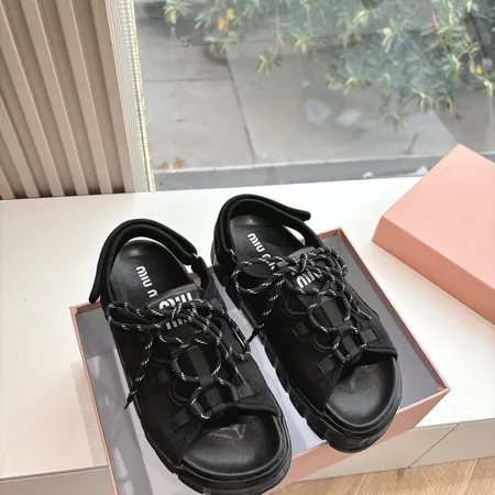 ミュウミュウ サンダル