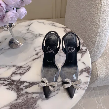 クリスチャン・ルブタン サンダル