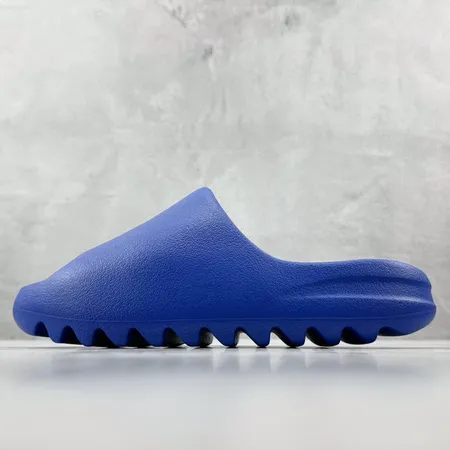 アディダス スリッパ