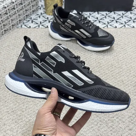 アルマーニ スニーカー