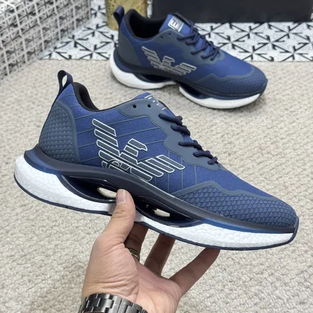 アルマーニ スニーカー