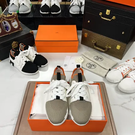 エルメス スニーカー