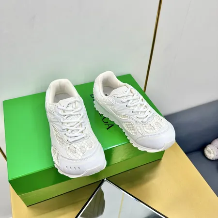 ボッテガ ヴェネタ スニーカー