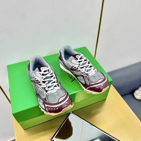 ボッテガ ヴェネタ スニーカー