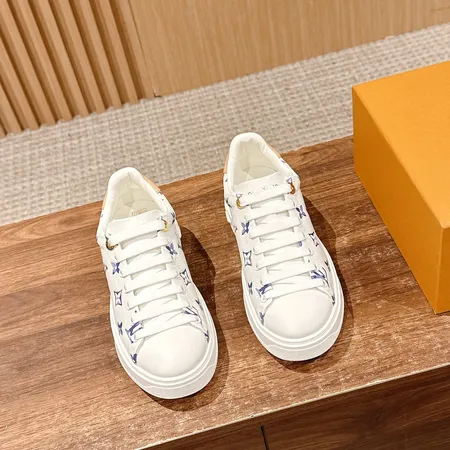 ルイヴィトン カジュアルシューズ