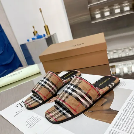 バーバリー ス スリッパ