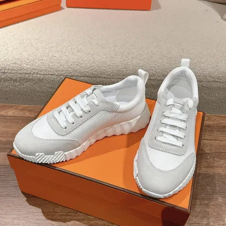 エルメス スニーカー