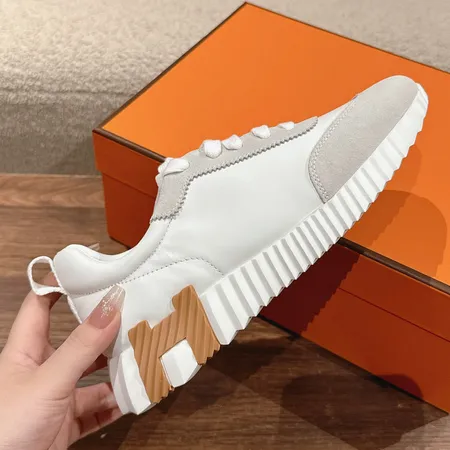 エルメス スニーカー