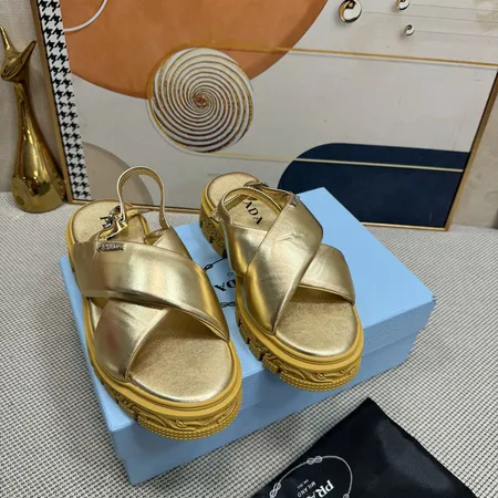 プラダ サンダル