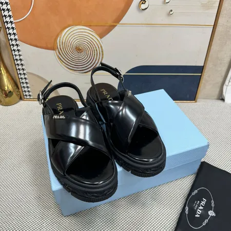 プラダ サンダル