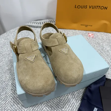 プラダ サンダル