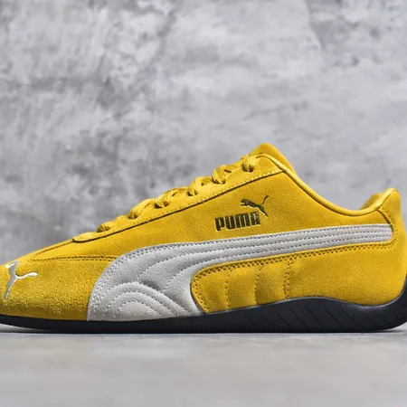 プーマ スニーカー