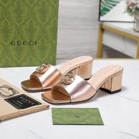 グッチ サンダル