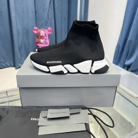 バレンシアガ カジュアルシューズ