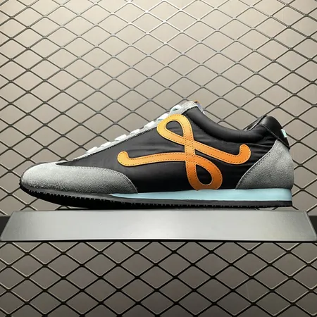 ロエベ スニーカー