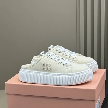 ミュウミュウ スリッパ